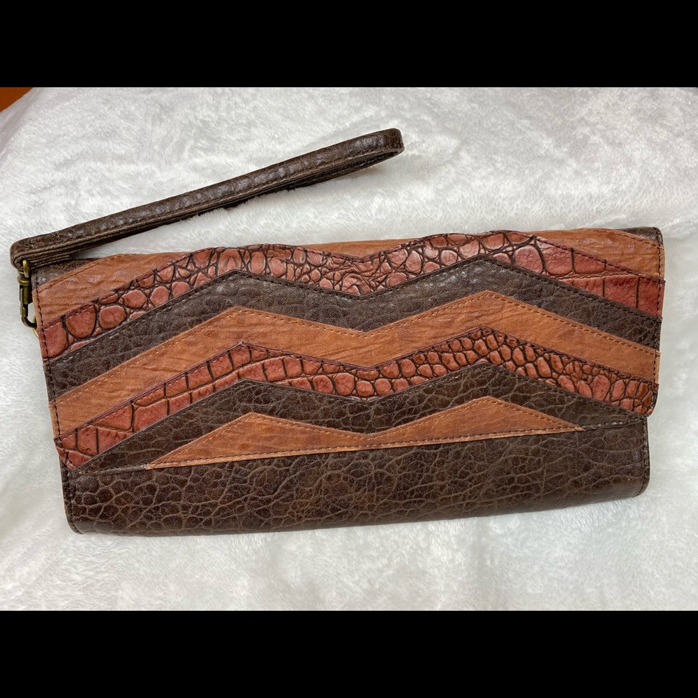 Jessica Simpson Clutch